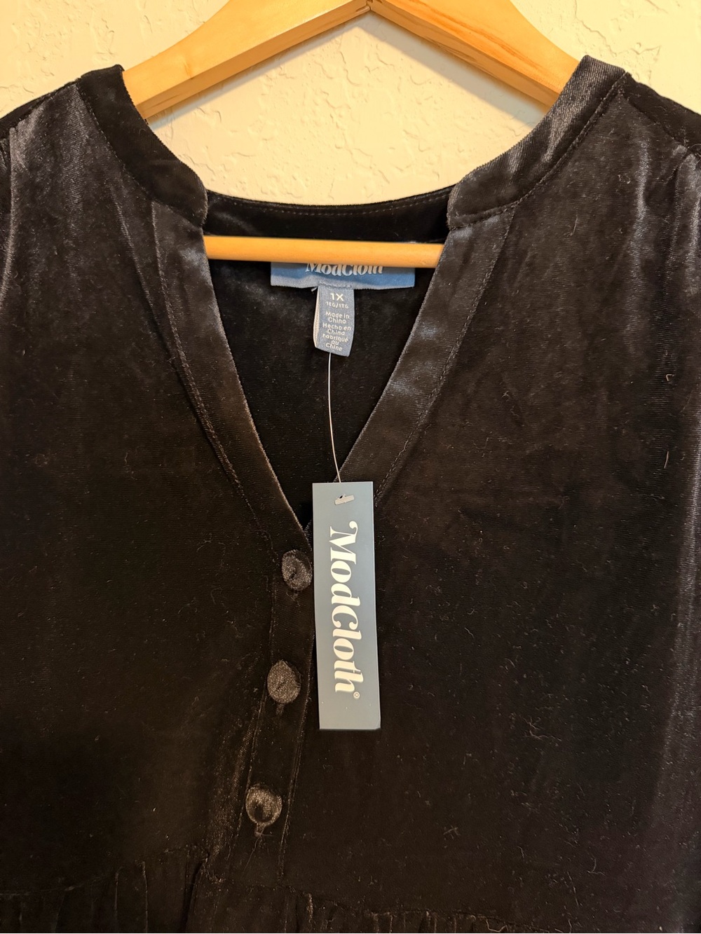 ModCloth Babydoll Short Velvet Tiered Dress in Black - Picture 6 of 8